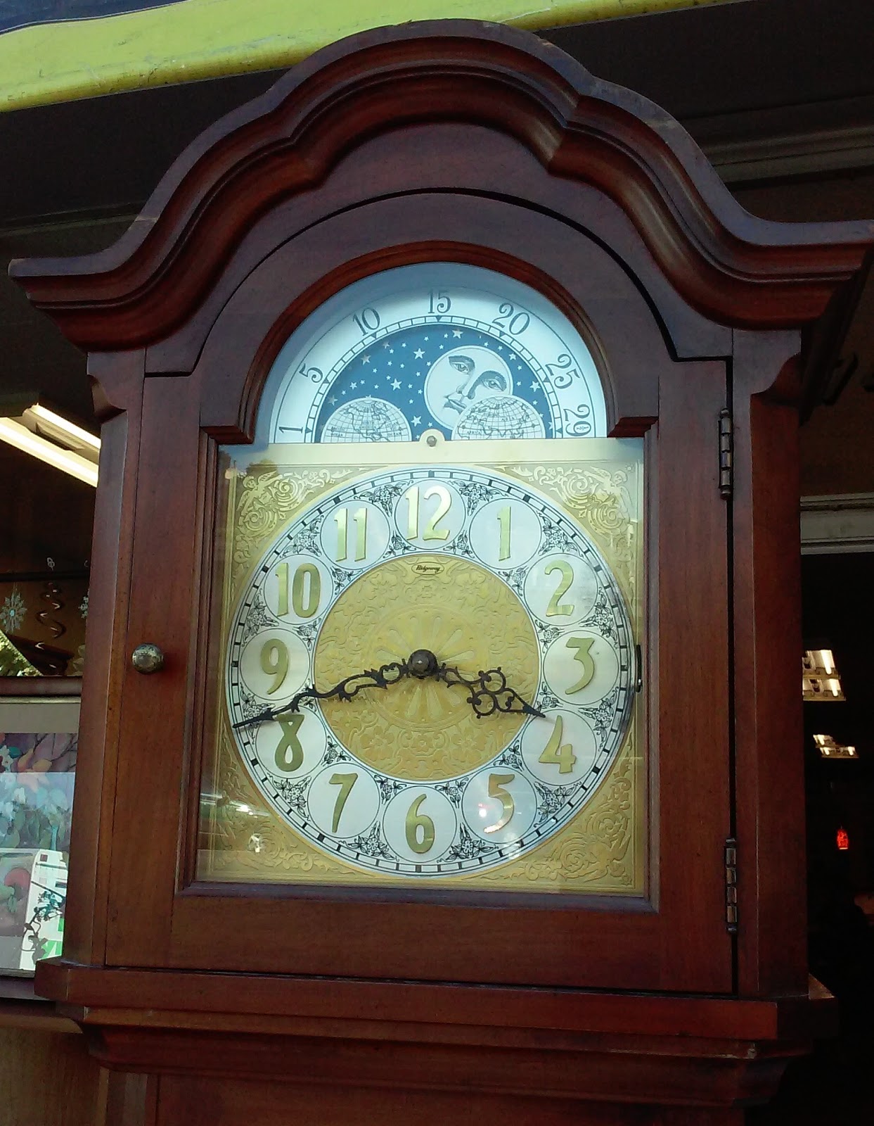 UHURU FURNITURE & COLLECTIBLES SOLD 9340 Ridgeway Grandfather Clock 85