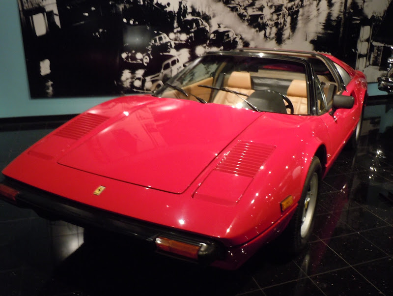 Magnum PI 1982 Ferrari