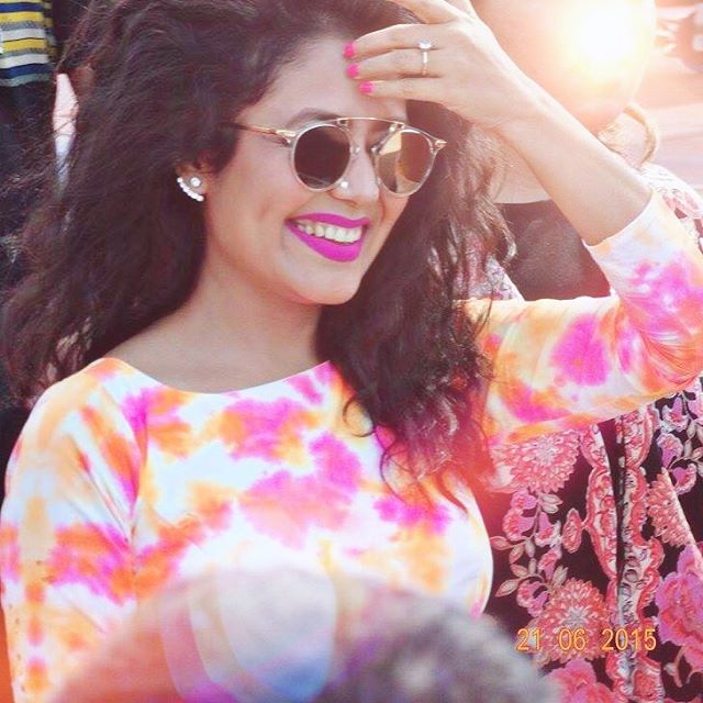 Neha Kakkar wallpapers 2017 Beautiful Smile Dimple Neha Kakkar wallpapers 2017 Beautiful Smile Dimple