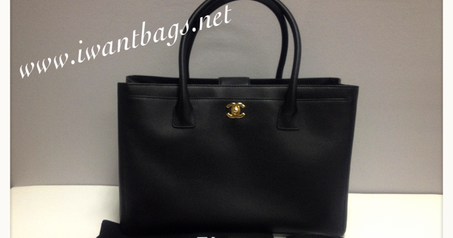 CHANEL Cerf / Executive Tote - Black