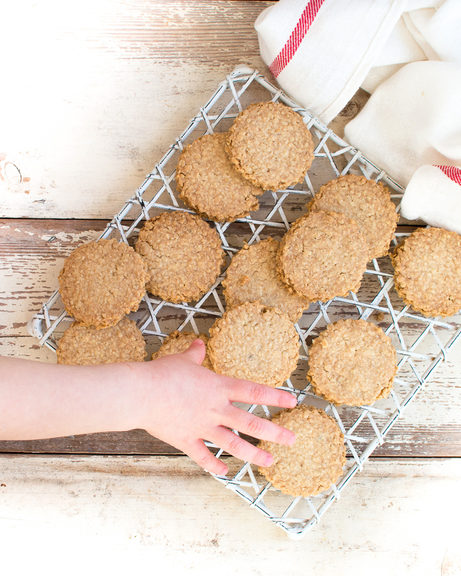 Mary Berry's oat biscuits