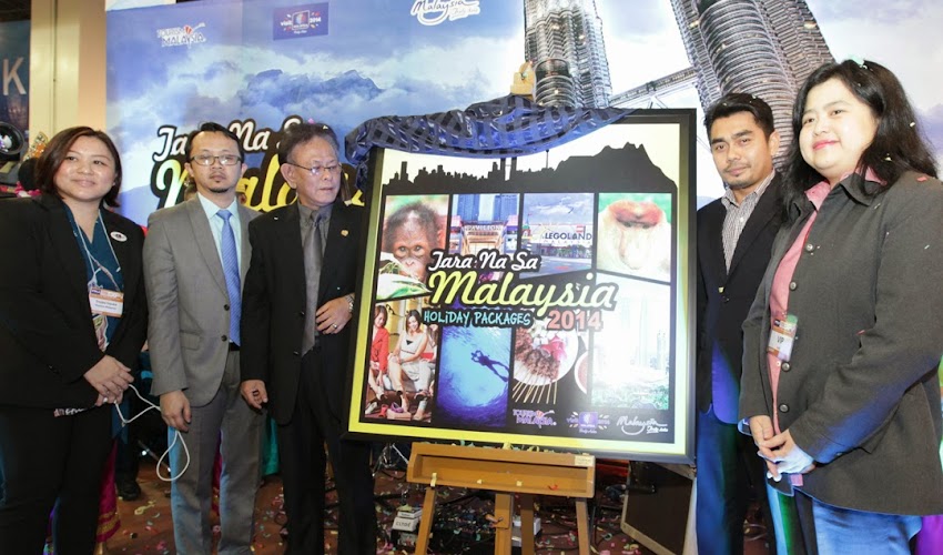 2014 PTAA Travel Tour Expo: ‘Tara Na Sa Malaysia’ Holiday Packages Brochure