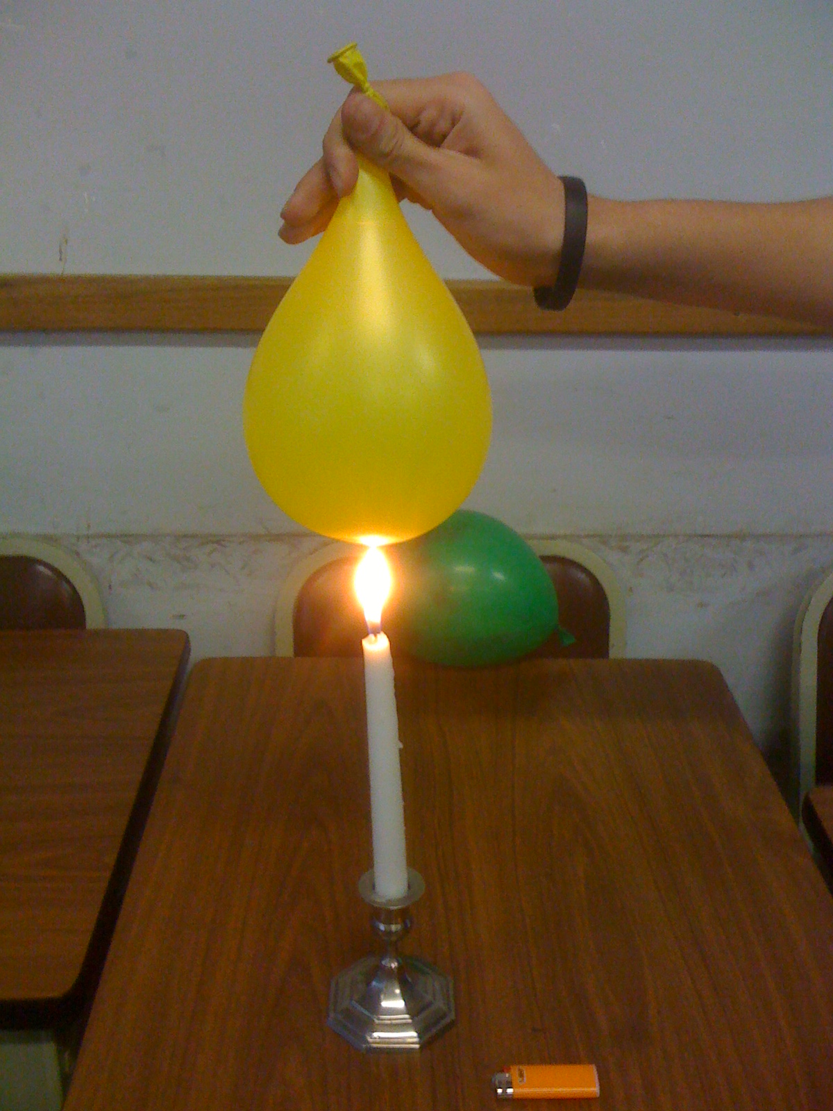 Byron. Recursos Didácticos, Enseñanza de las Ciencias Experimento