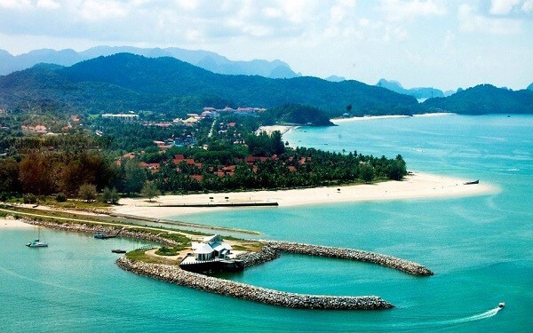 Family Travel Blog Underwater World Langkawi Malaysia