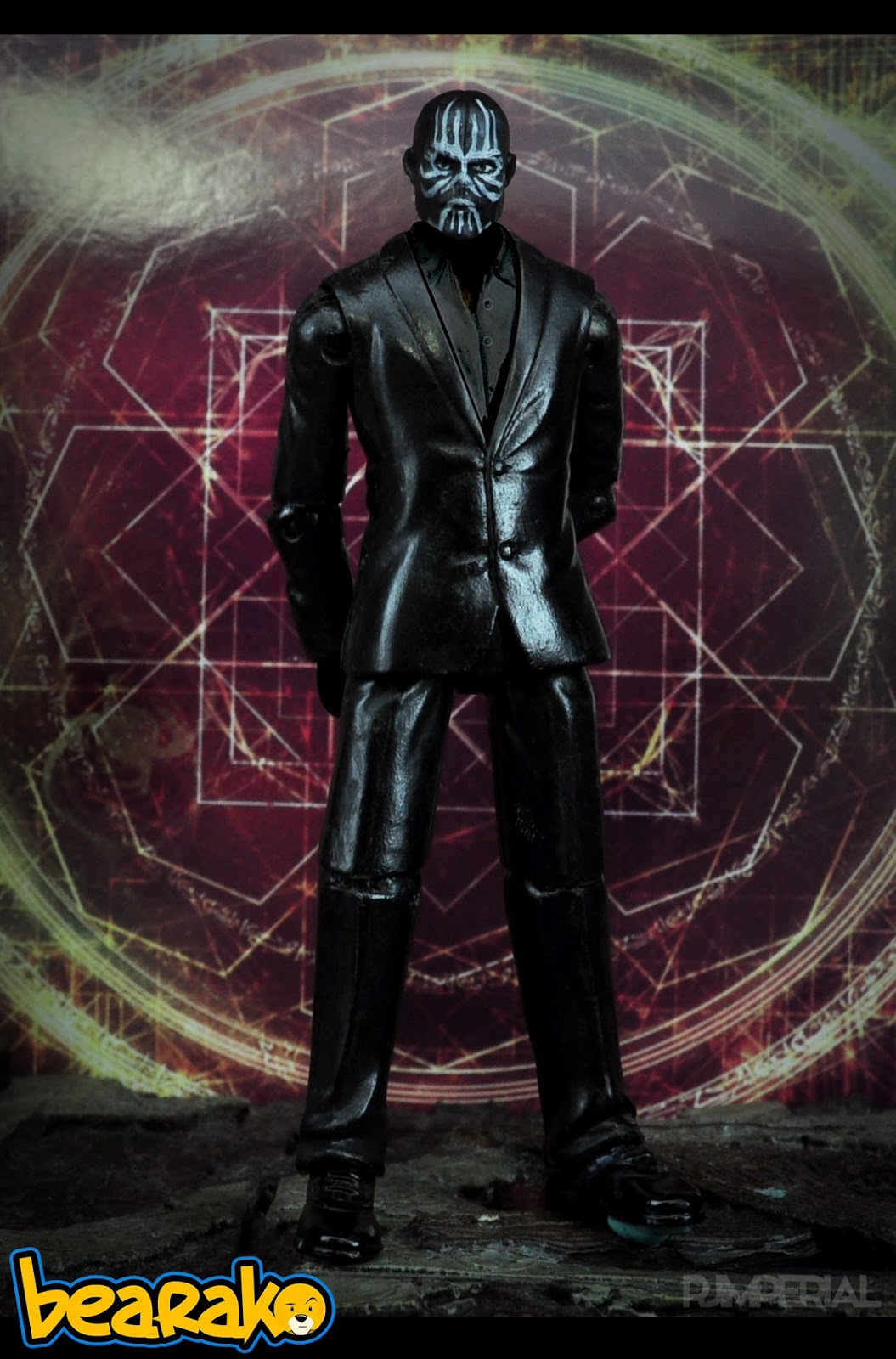 Bearako's Corner TOY CUSTOM 'Masked Magician'