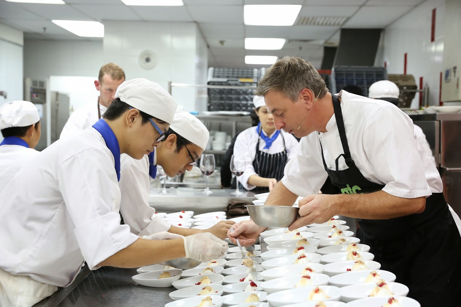 EVERGREEN LOVE Asian Food Channel brings Celebrity Chef and Host of