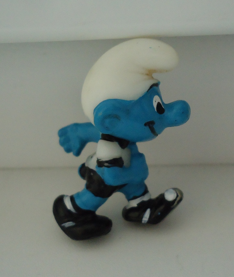 Vintage Smurf Figures Rare 80's Kinder Smurf Figure Footballer Smurf