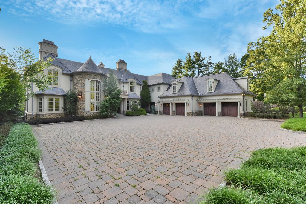 Mary J. Blige's 18,000 Square Foot Mansion In Saddle River, NJ THE