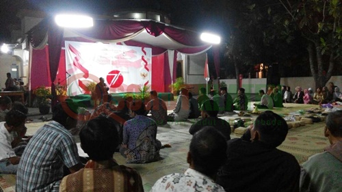 kesenian adatistiadat Tradisi Tirakatan Malam 17 Agustus