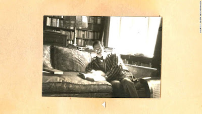 El padre de Edgar Feuchtwanger fue dejado en libertad del campo Dachau tras seis semanas recluido.