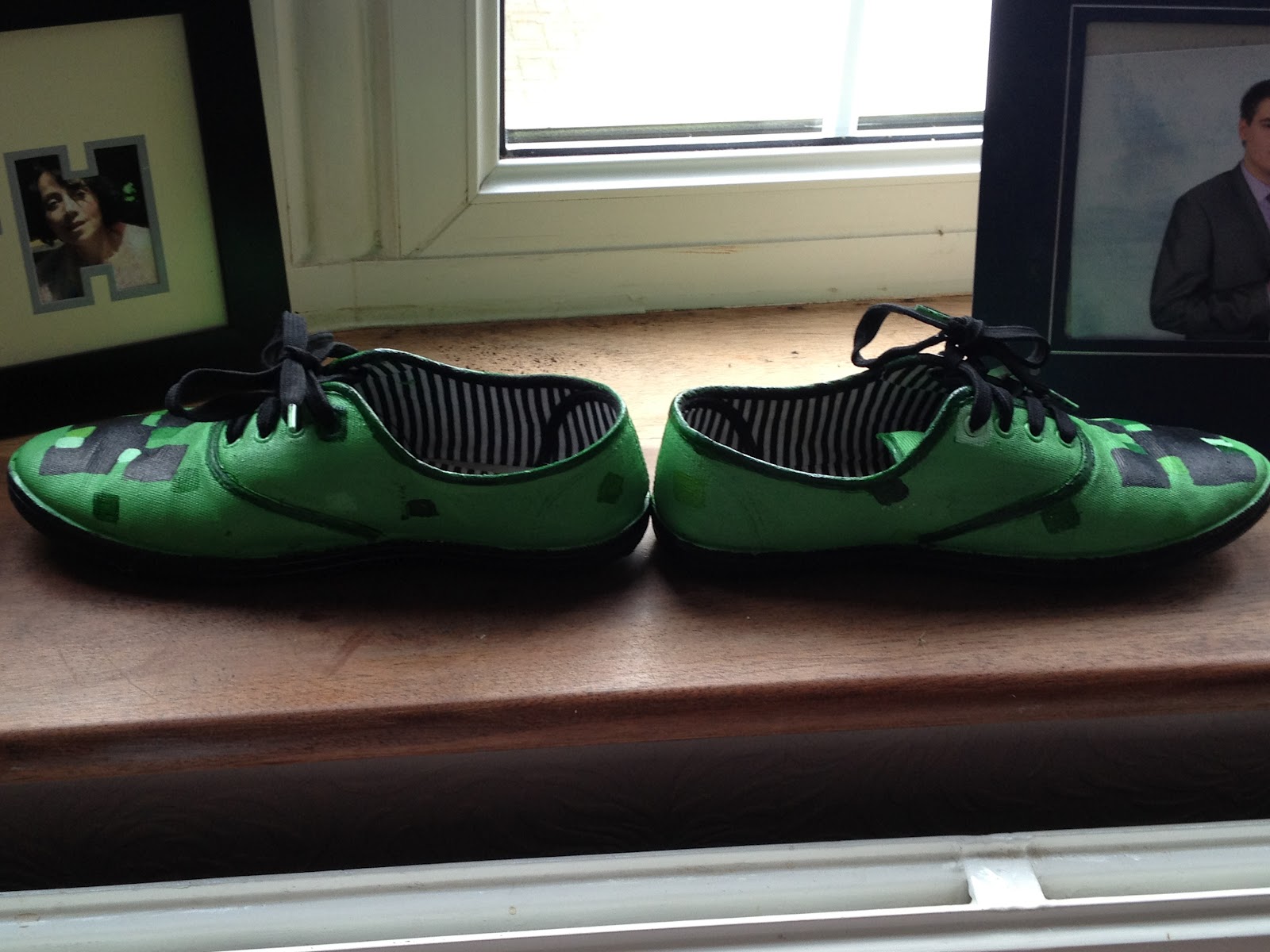 Scary Stories minecraft creeper shoes D