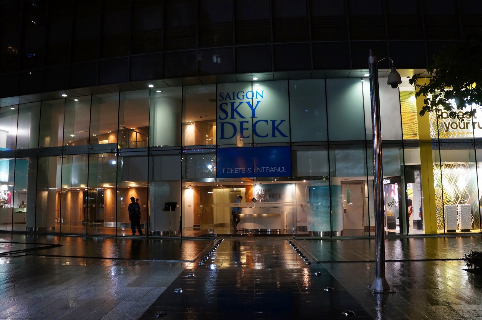 Saigon Skydeck entrance