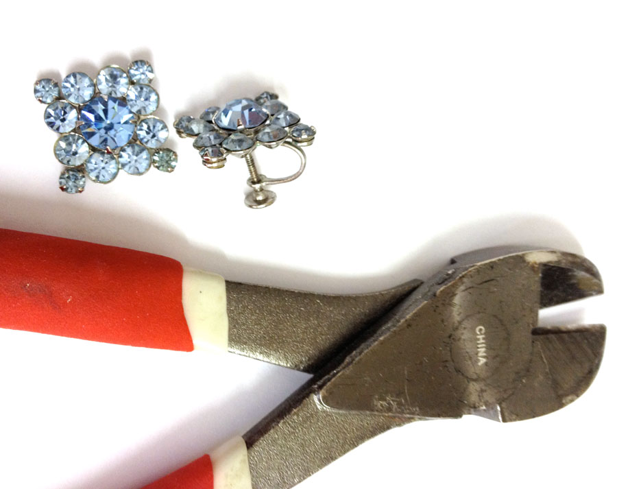 Our Name Is Blog DIY Costume Jewelry Embellished Ring Holders