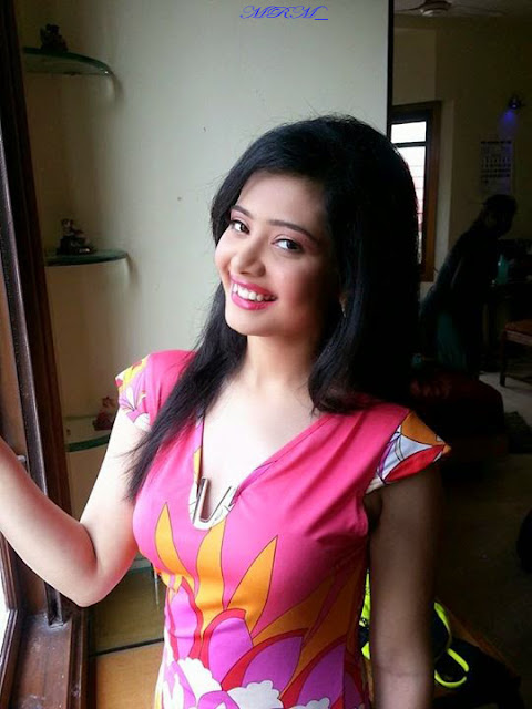 Ena saha is a famous of television, bengali film & Malayalam film hot & sexy actress.