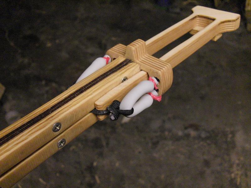 Рогатка для охоты своими руками в домашних условиях чертежи фото