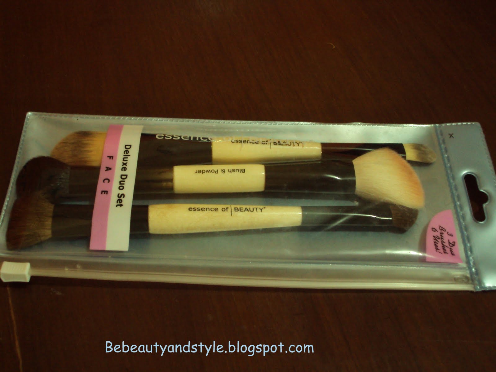 Beauty of A Lady Essence of Beauty Deluxe Duo Set Face Brushes (My go
