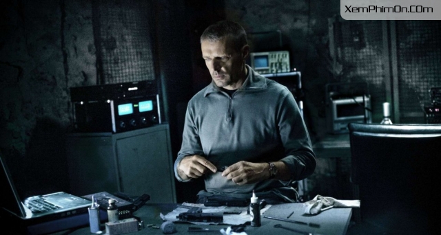 Sát Thủ Mù, Blind Man