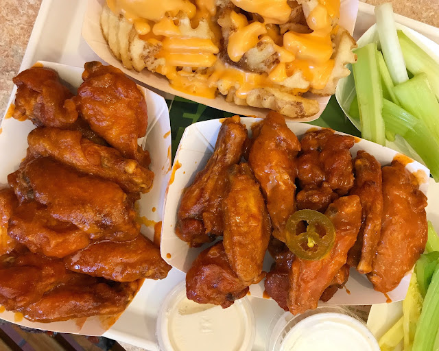 Finding Incredible Buffalo Wings in Evanston? Buffalo Joe's It's