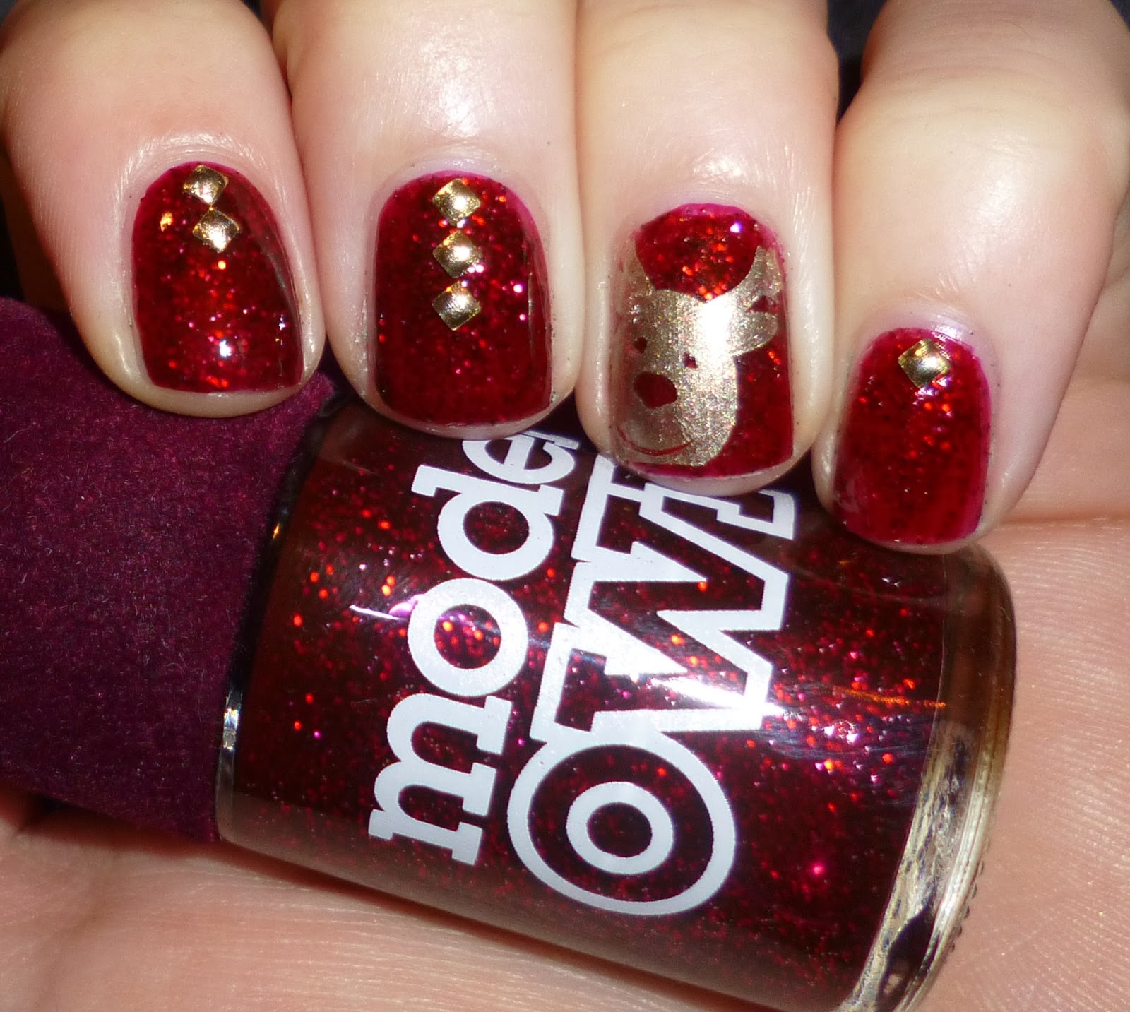 Lou is Perfectly Polished: Christmas Nails: Rudolph