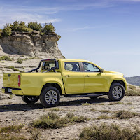 Mercedes X-Class