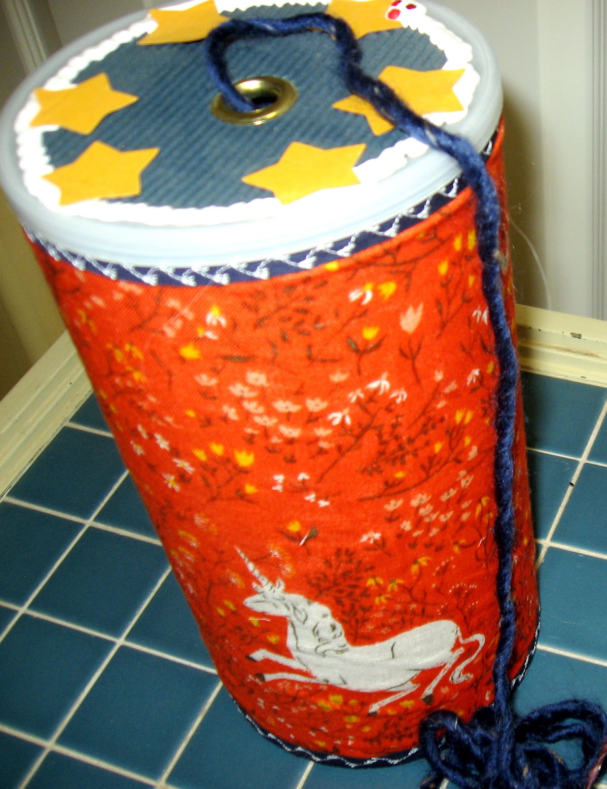 Lori's Frames, Fibers and Frills DIY Yarn Holder Project