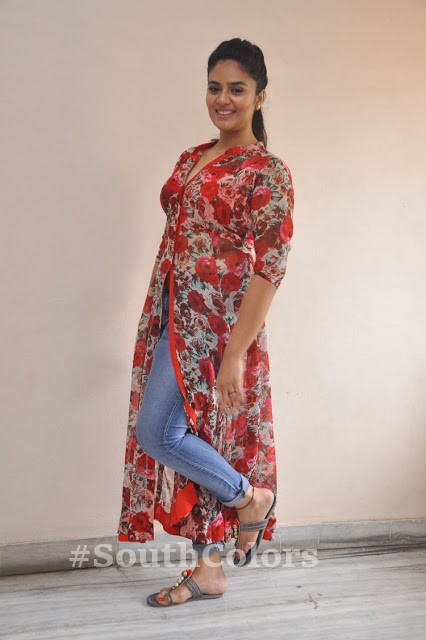 sreemukhi photos at good bad ugly telugu movie press meet%2B%252820%2529