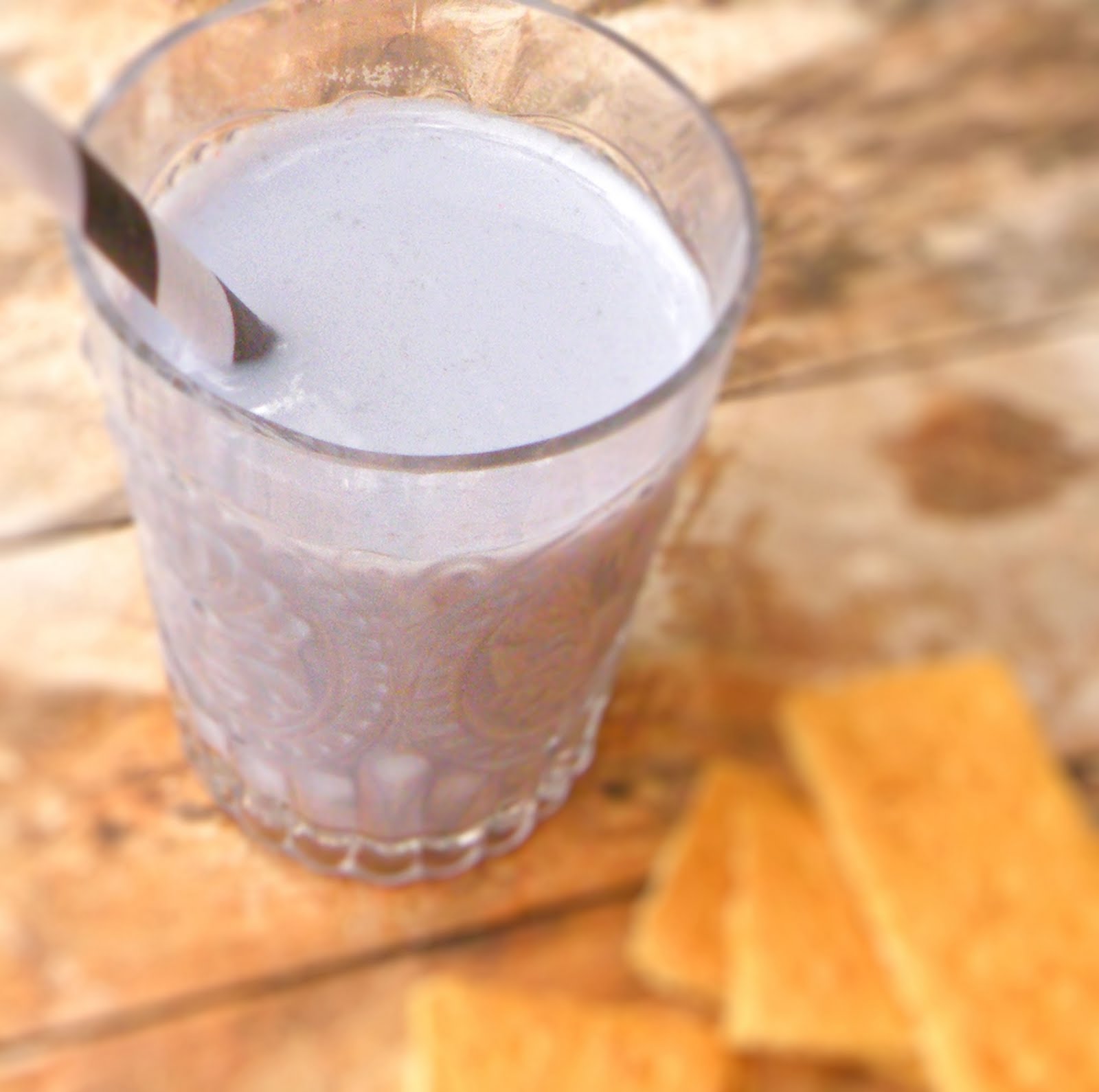Vittles and Bits: Blueberry Milk