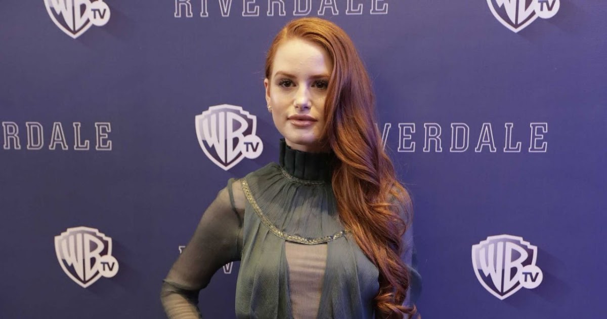 Madelaine Petsch - "Riverdale" TV Series Photocall in Mexico City 2017