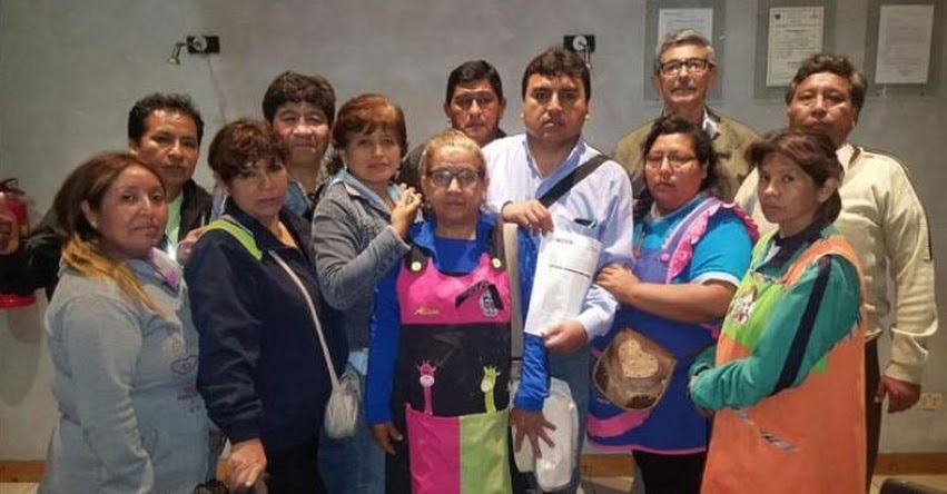 FENAEP: Auxiliares de Educación anuncian paro el jueves 14 de diciembre. Exigen ganar al igual que un profesor de Primera Escala Magisterial FENAEP: Auxiliares de Educación anuncian paro el jueves 14 de diciembre. Exigen ganar al igual que un profesor de Primera Escala Magisterial