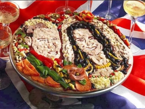 http://2.bp.blogspot.com/-0c3ZxXGd4hA/TajbgEcGv3I/AAAAAAAAImQ/Mib1alO3oeg/s1600/PIZZA+KATE+MIDDLETON+PRINCE+WILLIAM+MARIAGE+WEDDING+APRIL+AVRIL+2011+INSOLITE.jpg