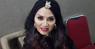 Lirik Lagu Rita Sugiarto Goyah
