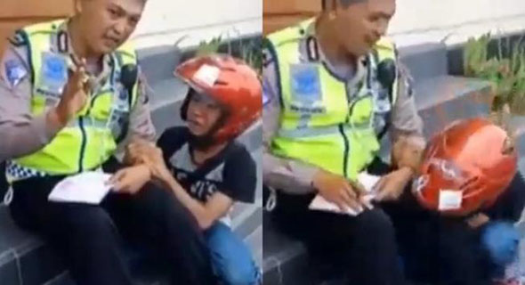 Bocah Ingusan Bergaya Kala Di Tilang Polisi Bocah Ingusan Bergaya Kala Di Tilang Polisi