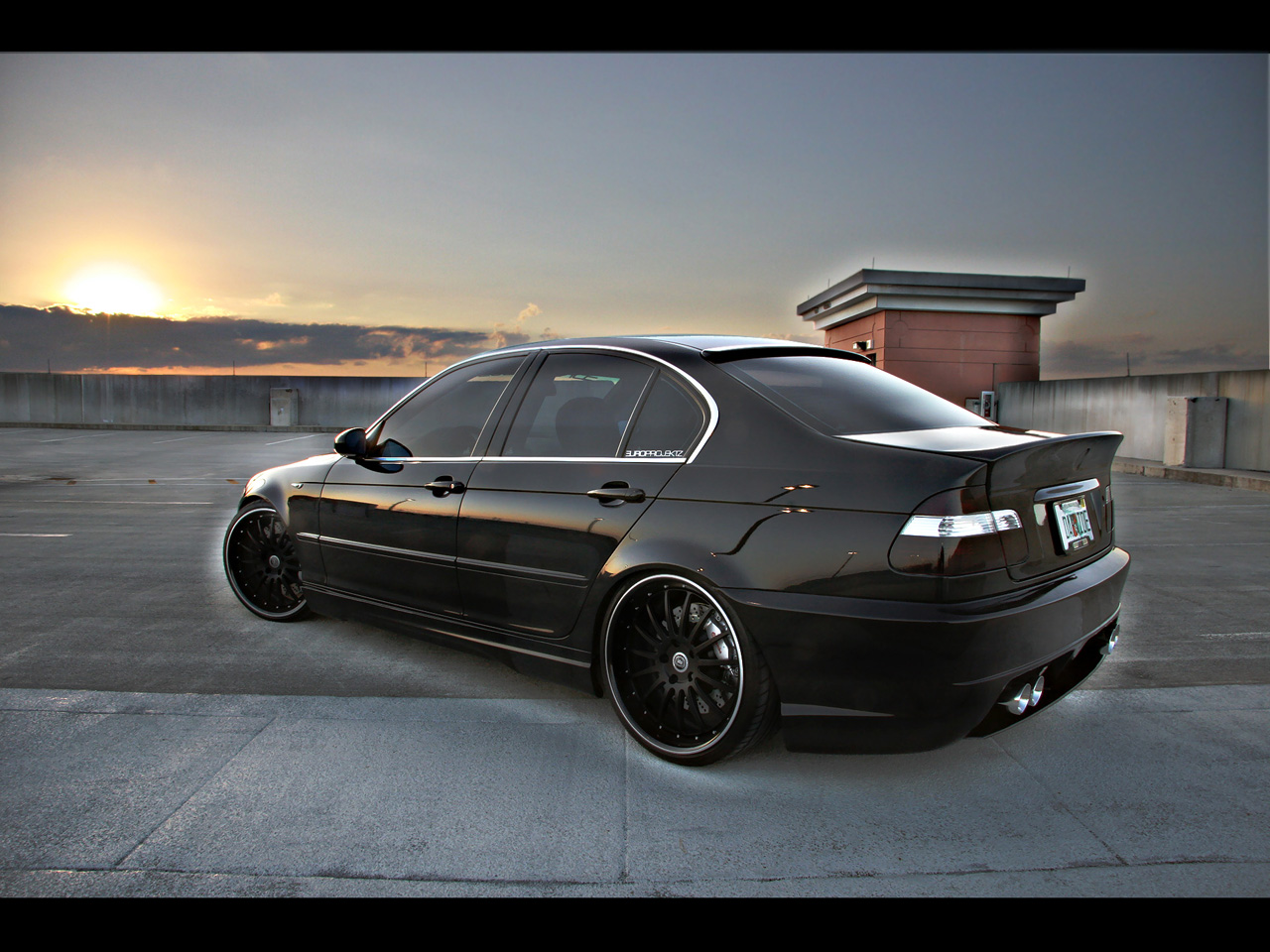 Autos World For All: BMW 330i