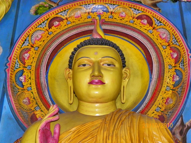 Buda en un templo en Colombo