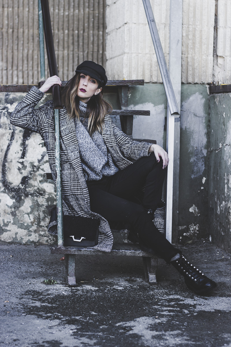 Zara Botas Militares Mujer Con Perlas Botas Militares Botines