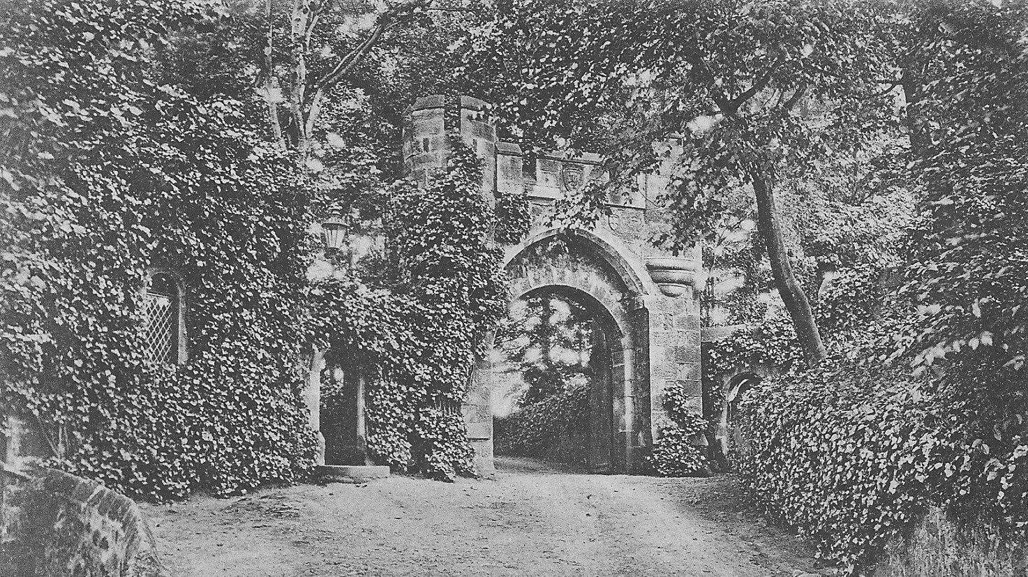Tour Scotland Old Travel Blog Photograph Entrance To Rossend Castle Burntisland Fife Scotland