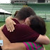Repórter do SporTV ganha abraço de mãe de jogador falecido da Chape