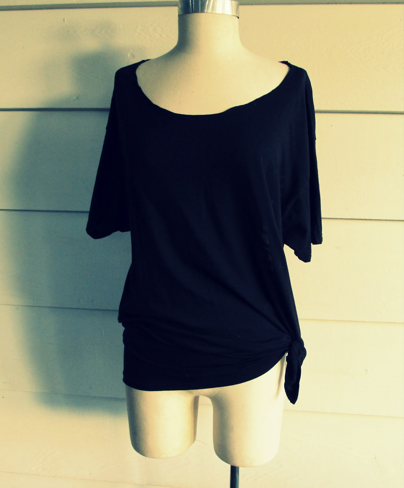 WobiSobi No Sew, Ladder TeeShirt, DIY. The Gigi.