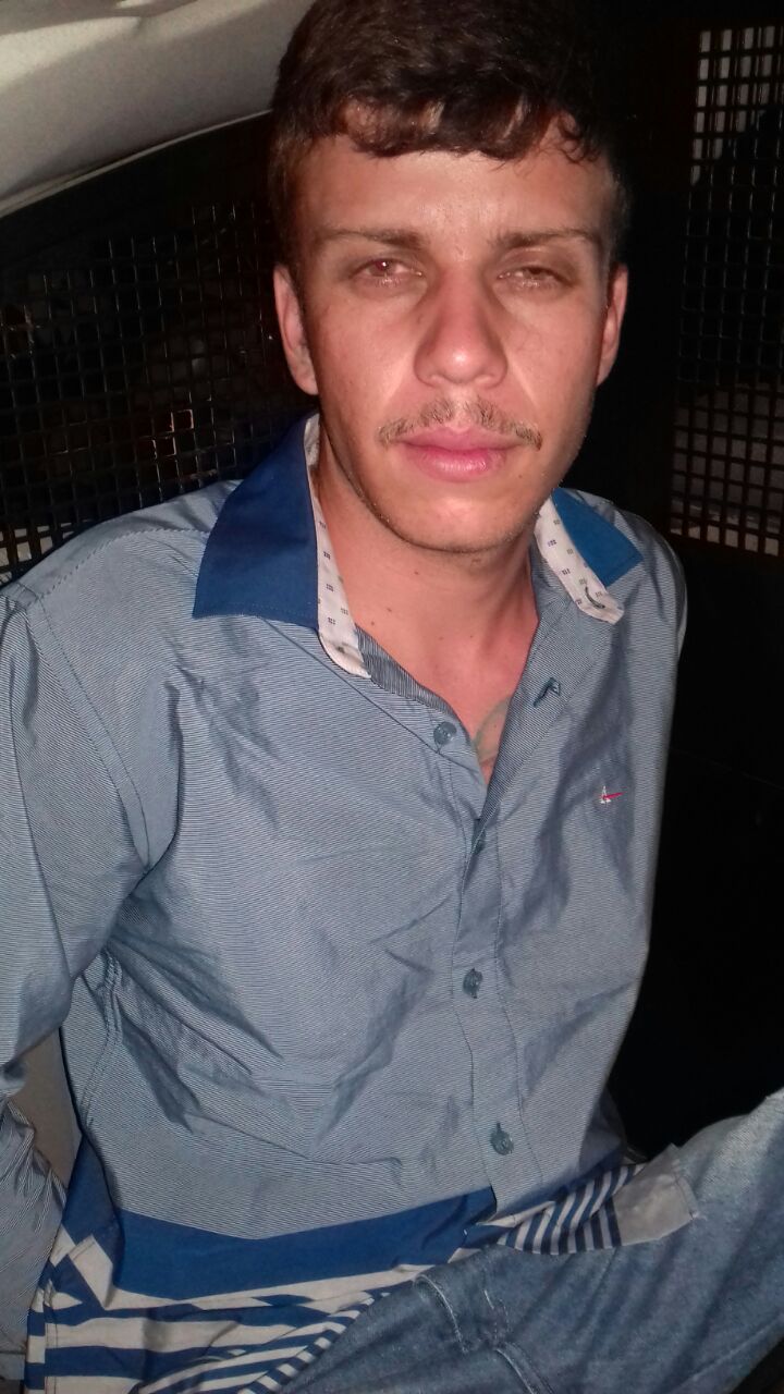 Notícias Homem é preso ao tentar fugir depois de matar a namorada, em Montes Claros