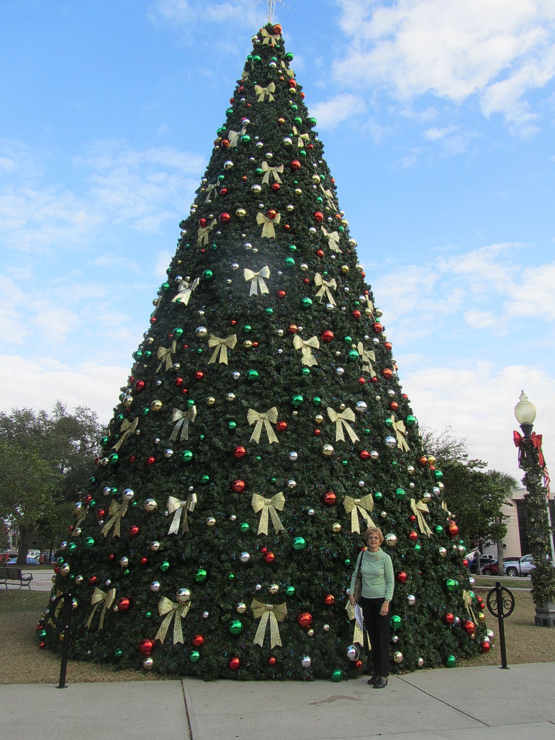 Quilts + Color Oh Christmas Tree, Huge Christmas Tree