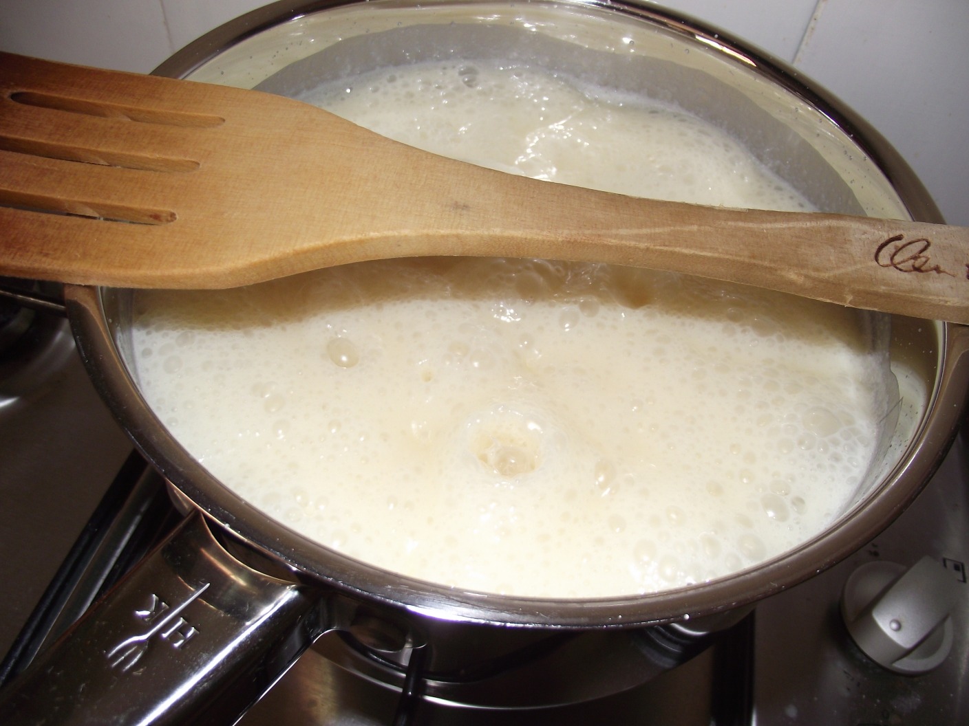 Cakeyboi At Last Scottish Tablet