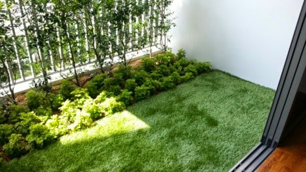 Artificial grass for a balcony, terrace or garden &#8211; great examples!