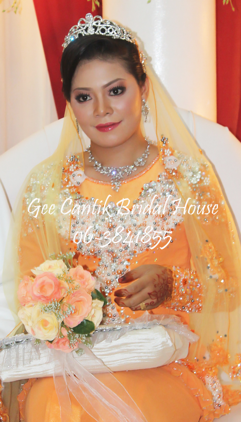 CHICHI MELAKA WITH GEE CANTIK BRIDAL HOUSE: BAJU SANDING OREN YANG CANTIK