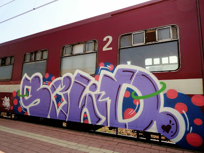 kaos graffiti