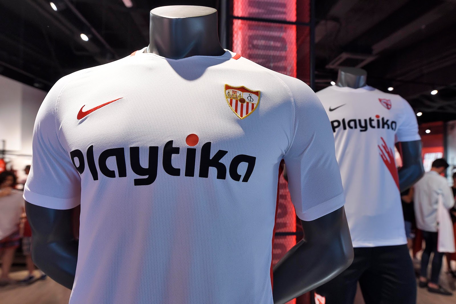 cavar Cuna Teoría establecida Update: Nike Sevilla 18-19 Home, Away & Third Kits Released - Footy  Headlines