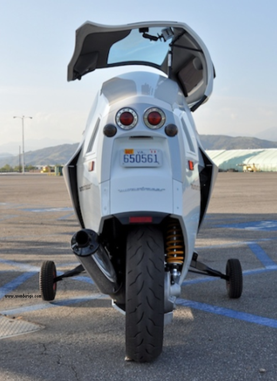 Luxurious Air Conditioned MonoTracer Bike 250 kph SpeedModern Life