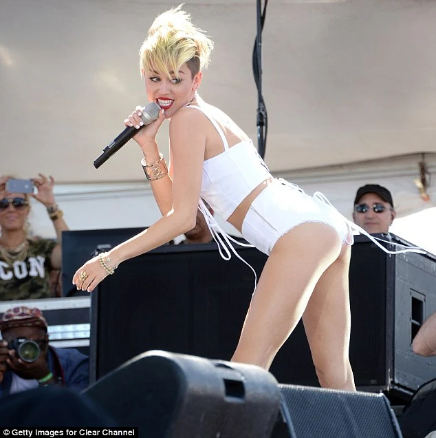 Miley Cyrus twerks yet again at the iHeart Radio Music Festival in Las Vegas