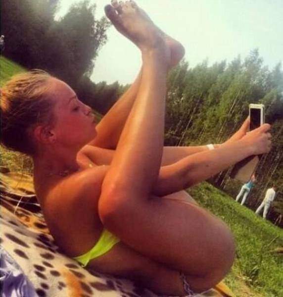 Funny girls photos Funny girls photos