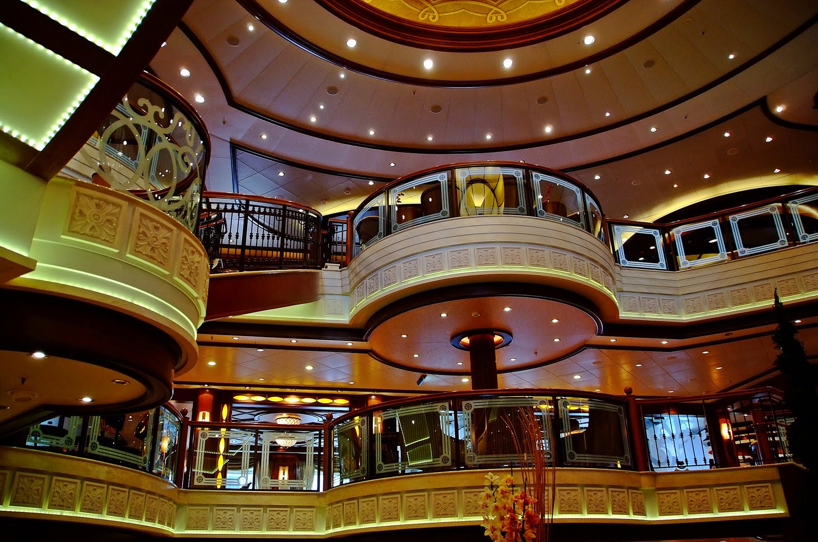 John's Photo Blog: Cunard Queen Victoria Cruise Ship Images Of The Inside