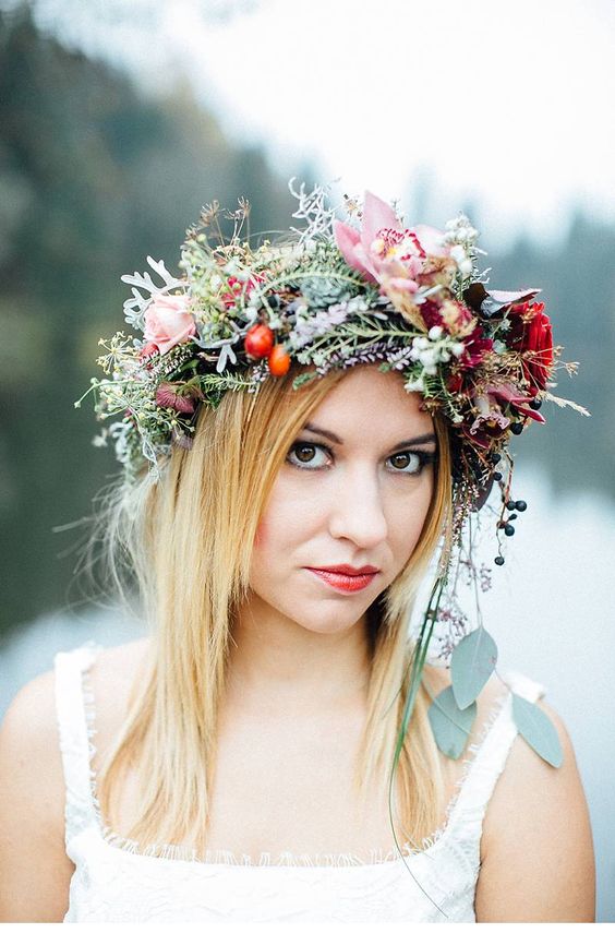 BRIDE CHIC FLORAL HEAD WREATHS FOR WINTER BRIDES